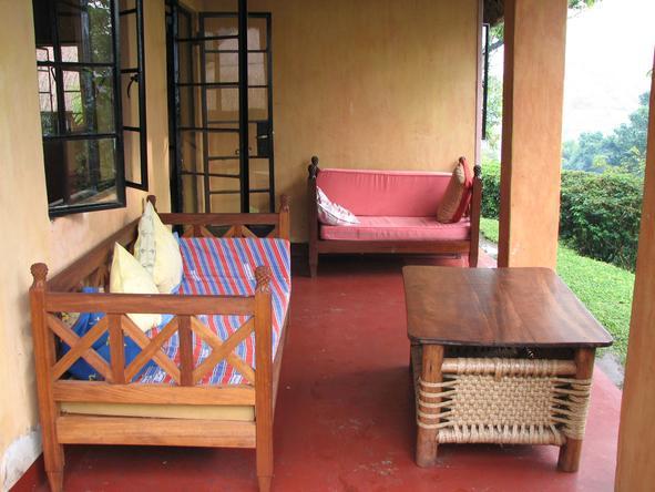 Ndali Lodge - Lounge outside 